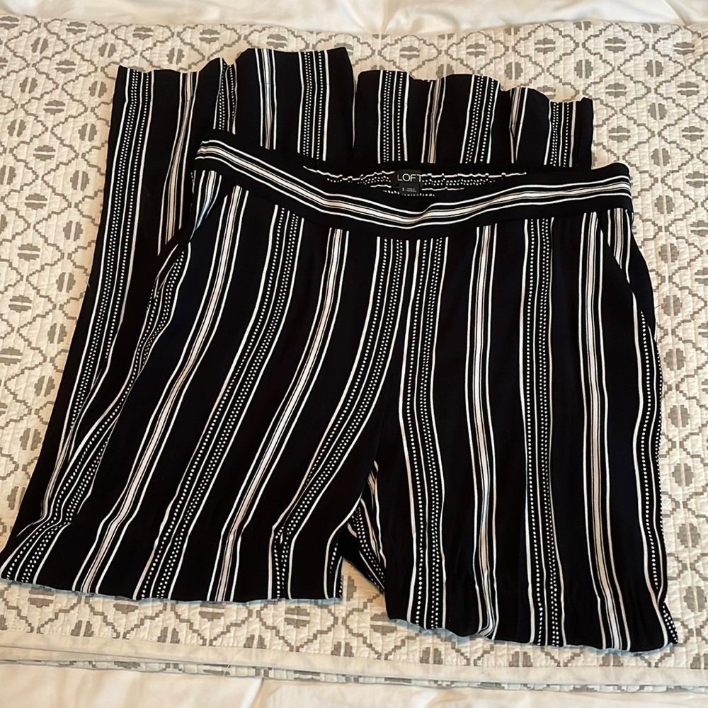 Flowy loft work pants never been worn size small
